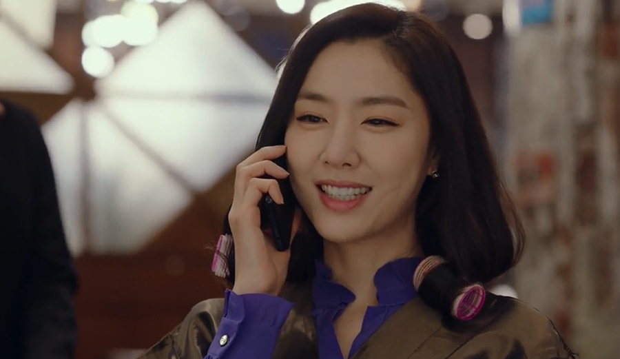Seo Dan pretending to control everything